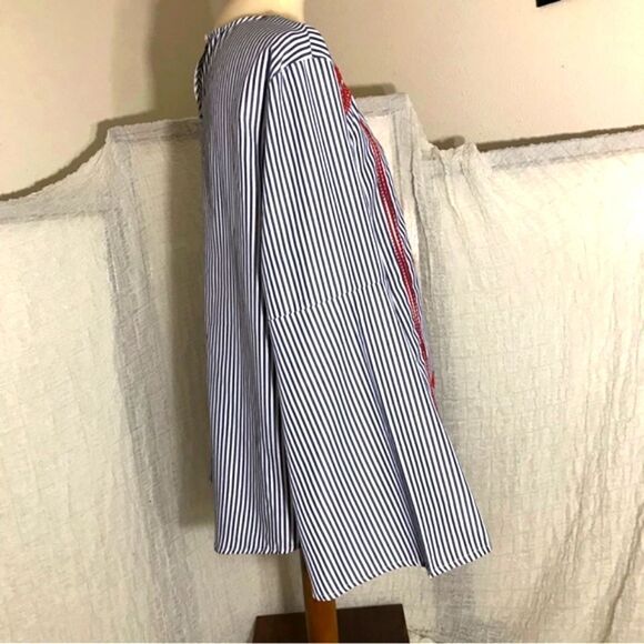 Gibson Latimer NWT Striped and Embroidered Blouse  Size XL - Picture 3 of 11